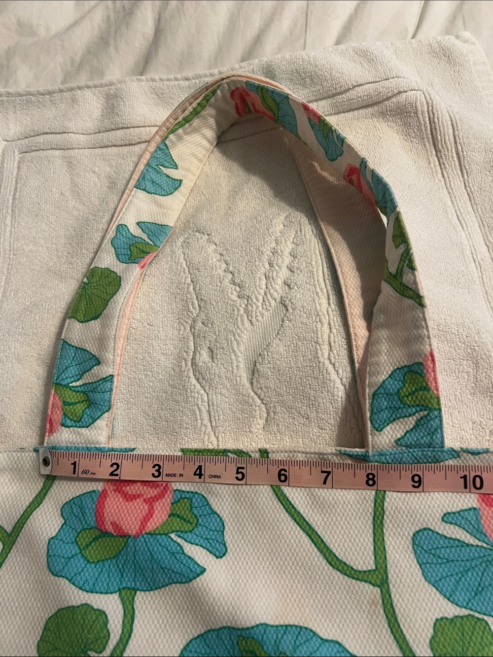 Lilly Pulitzer Cream Tote with Pink Roses and Blue Flowers - Picture 9 of 12